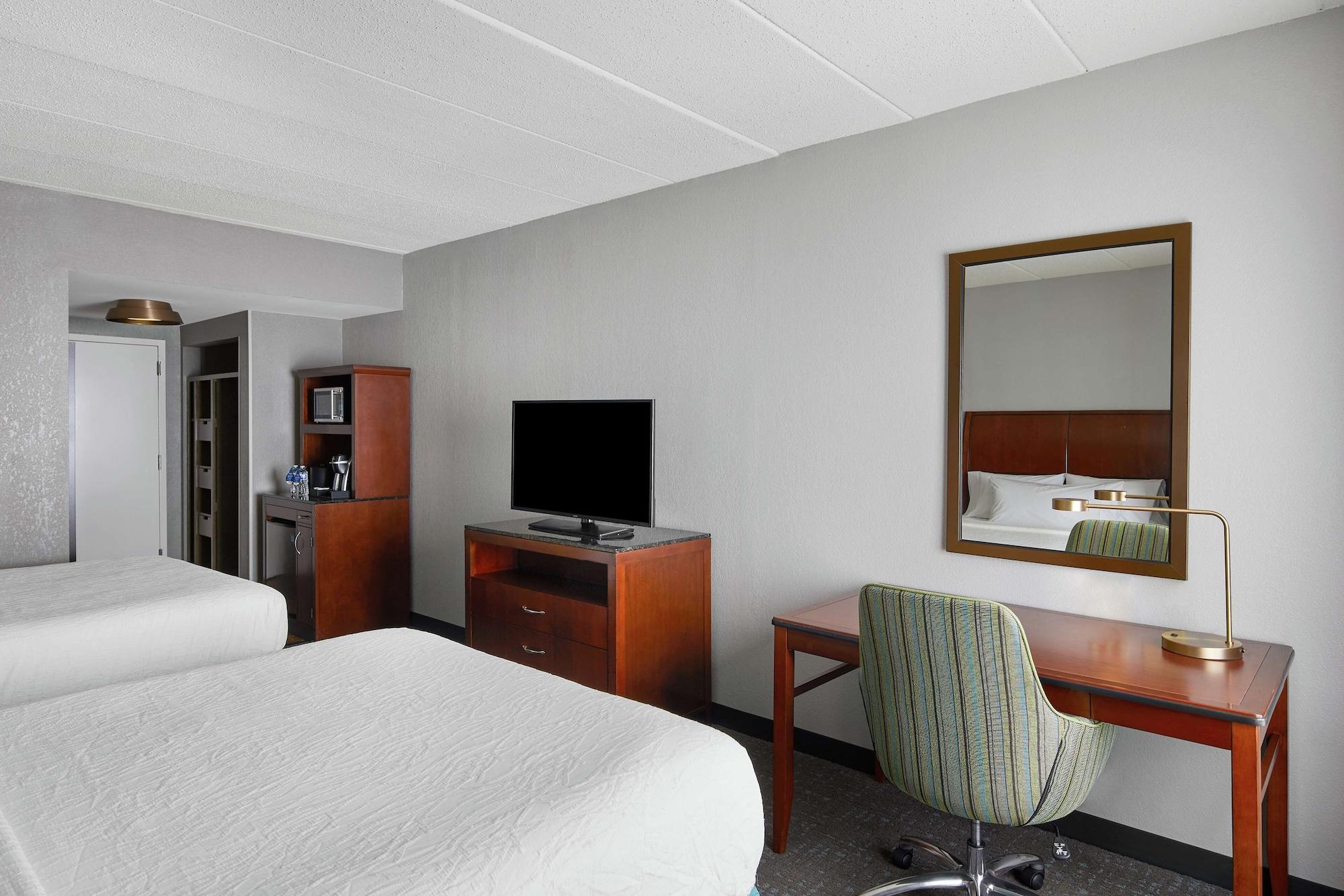 Breinigsville Hilton Garden Inn Allentown West מראה חיצוני תמונה