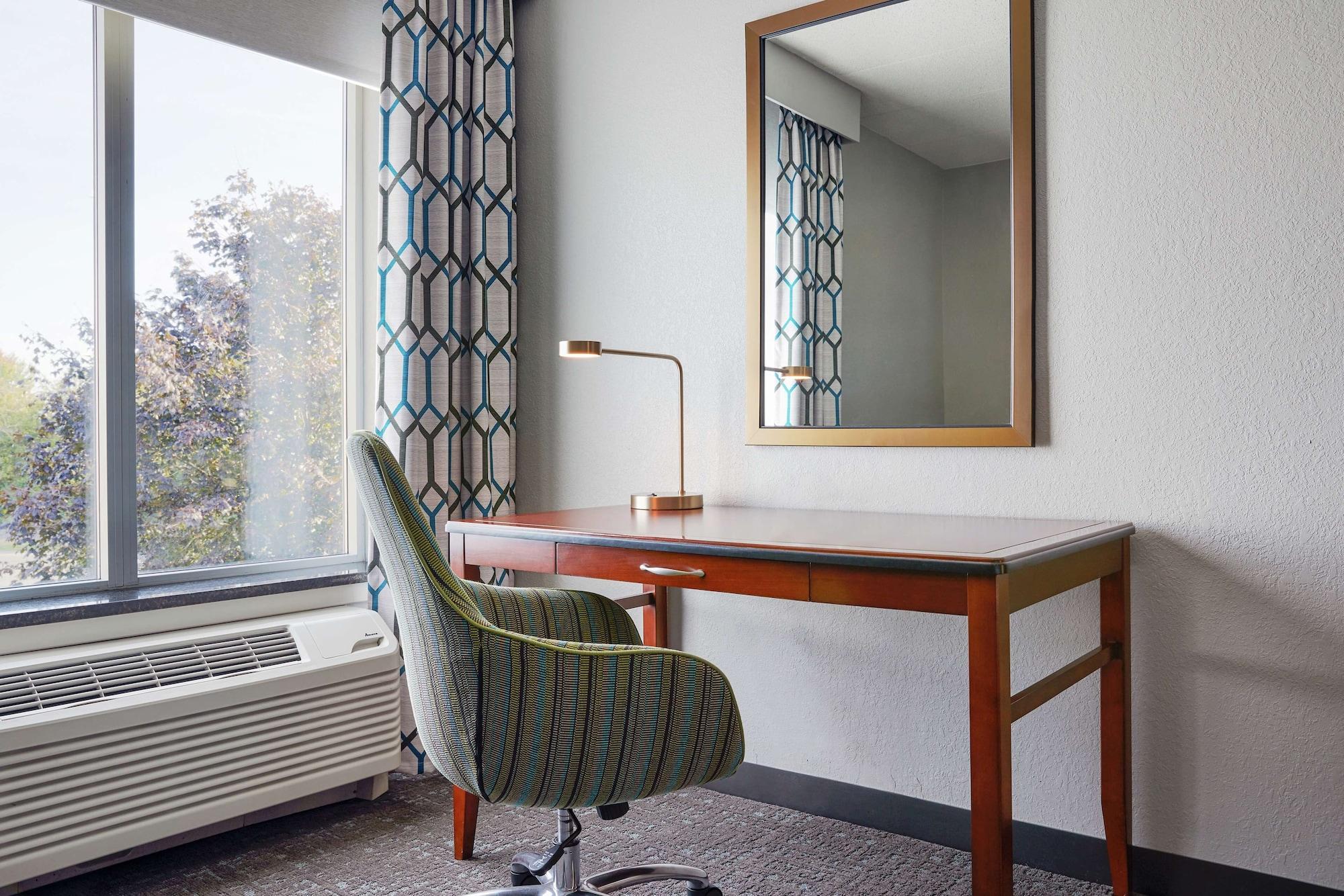 Breinigsville Hilton Garden Inn Allentown West מראה חיצוני תמונה