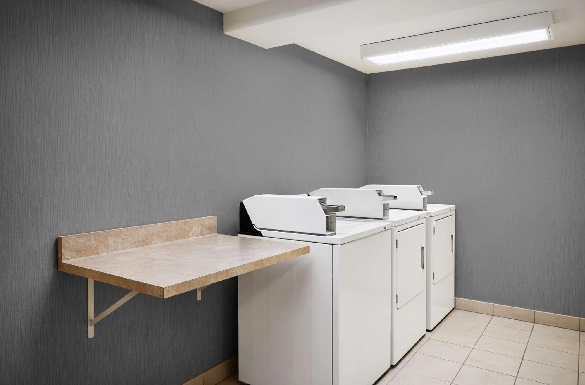 Breinigsville Hilton Garden Inn Allentown West מראה חיצוני תמונה